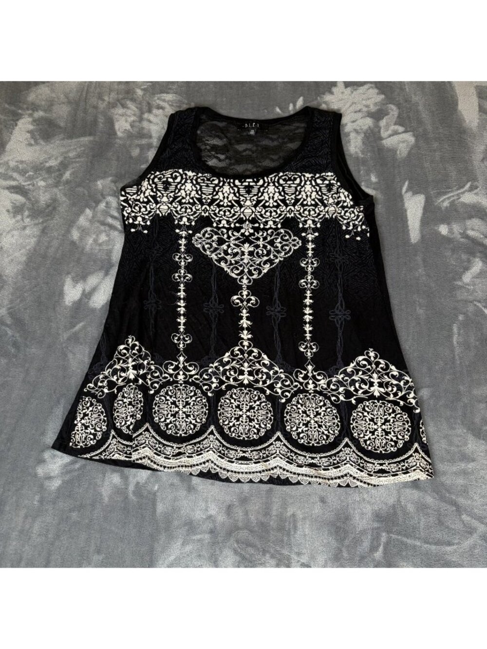 Vintage Y2K B.L.E.U. Tank Medium Black White Goth Chic Whimsigoth Lace Back